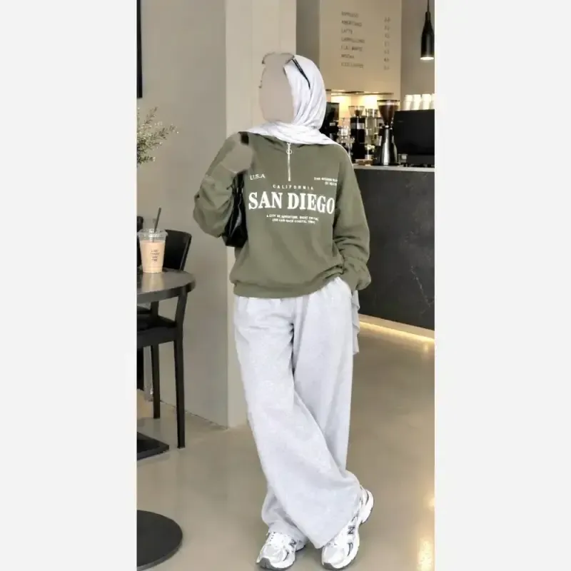 دورس نیم زیپ اسپرت زنانه پسرانه SANDIEGO جنس دورس سه نخ گرم بالا درجه یک رنگ مشکی و سبز زیتونی فری سایز - تصویر 19