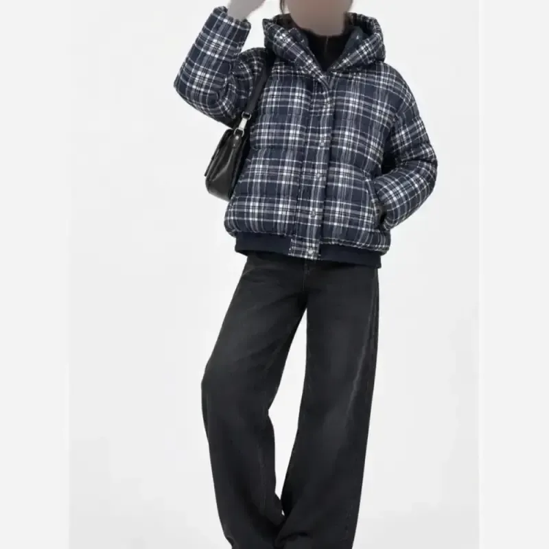 کاپشن چهارخونه جنس بارونی سایز M تا 2XL قد 56 - تصویر 6