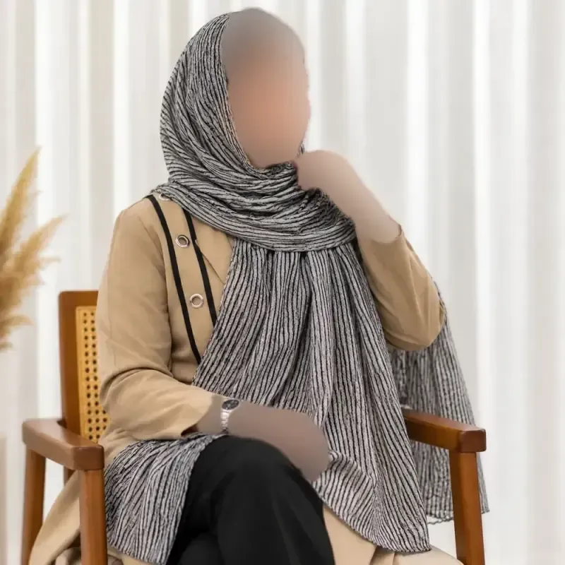 شال نخی طرحدار راه راه برشکا قواره 180 در 63 سانت مناسب روزمره